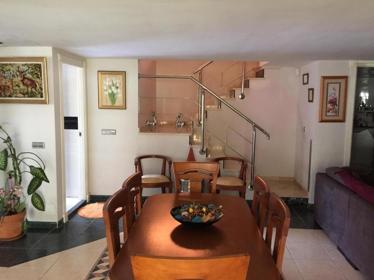 Villa Mijas With Pool 50 M Beach ฟูเอนฮิโรลา ภายนอก รูปภาพ
