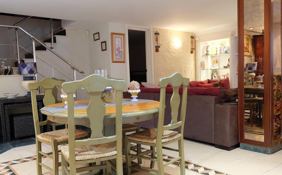 Villa Mijas With Pool 50 M Beach ฟูเอนฮิโรลา ภายนอก รูปภาพ