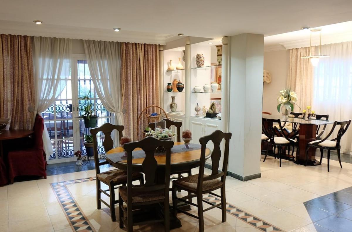 Villa Mijas With Pool 50 M Beach ฟูเอนฮิโรลา ภายนอก รูปภาพ